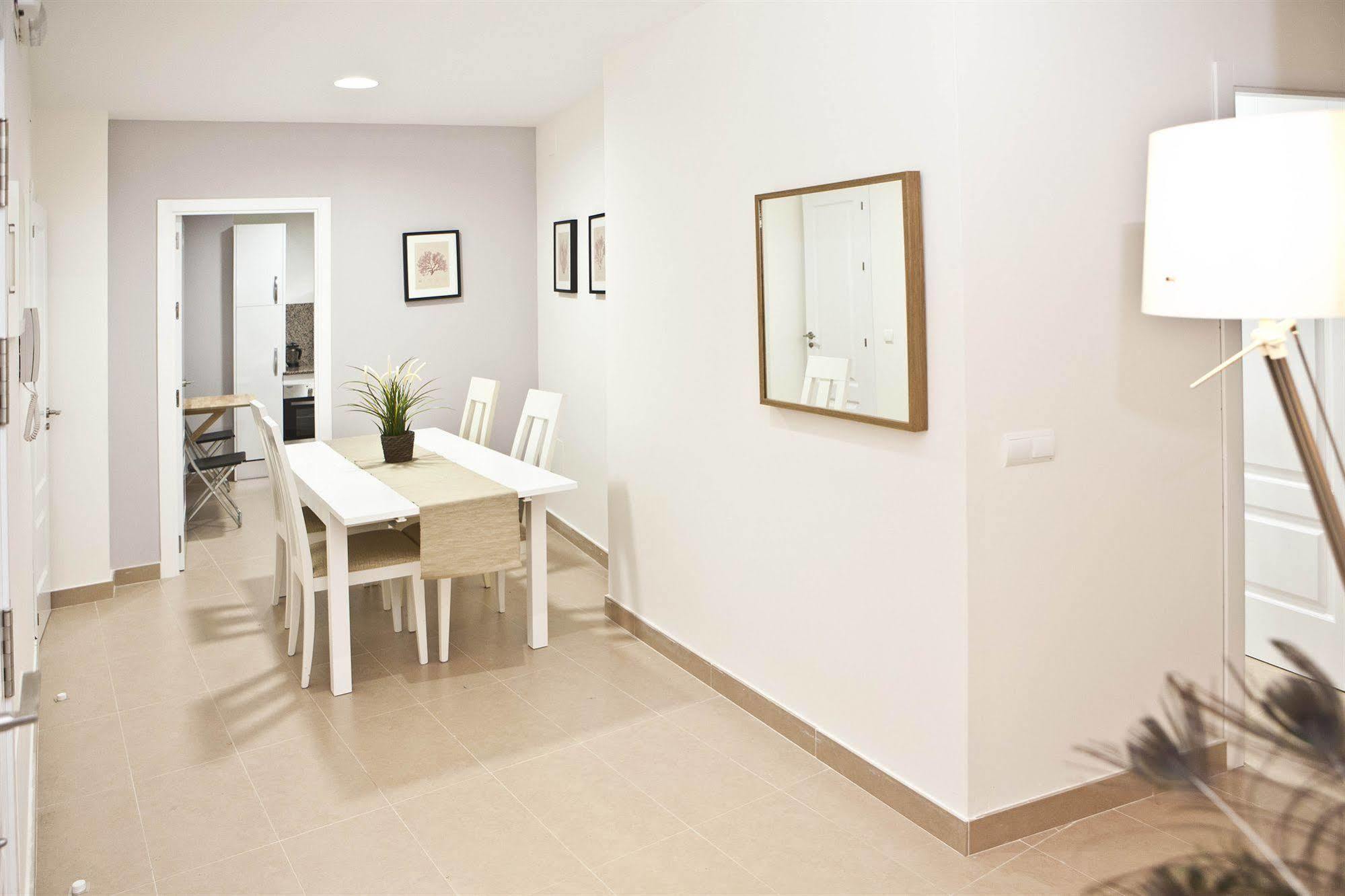 Apartamentos Unisierra Малага Екстер'єр фото