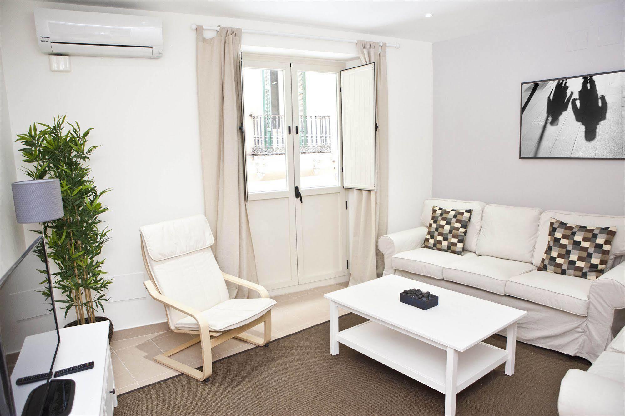 Apartamentos Unisierra Малага Екстер'єр фото