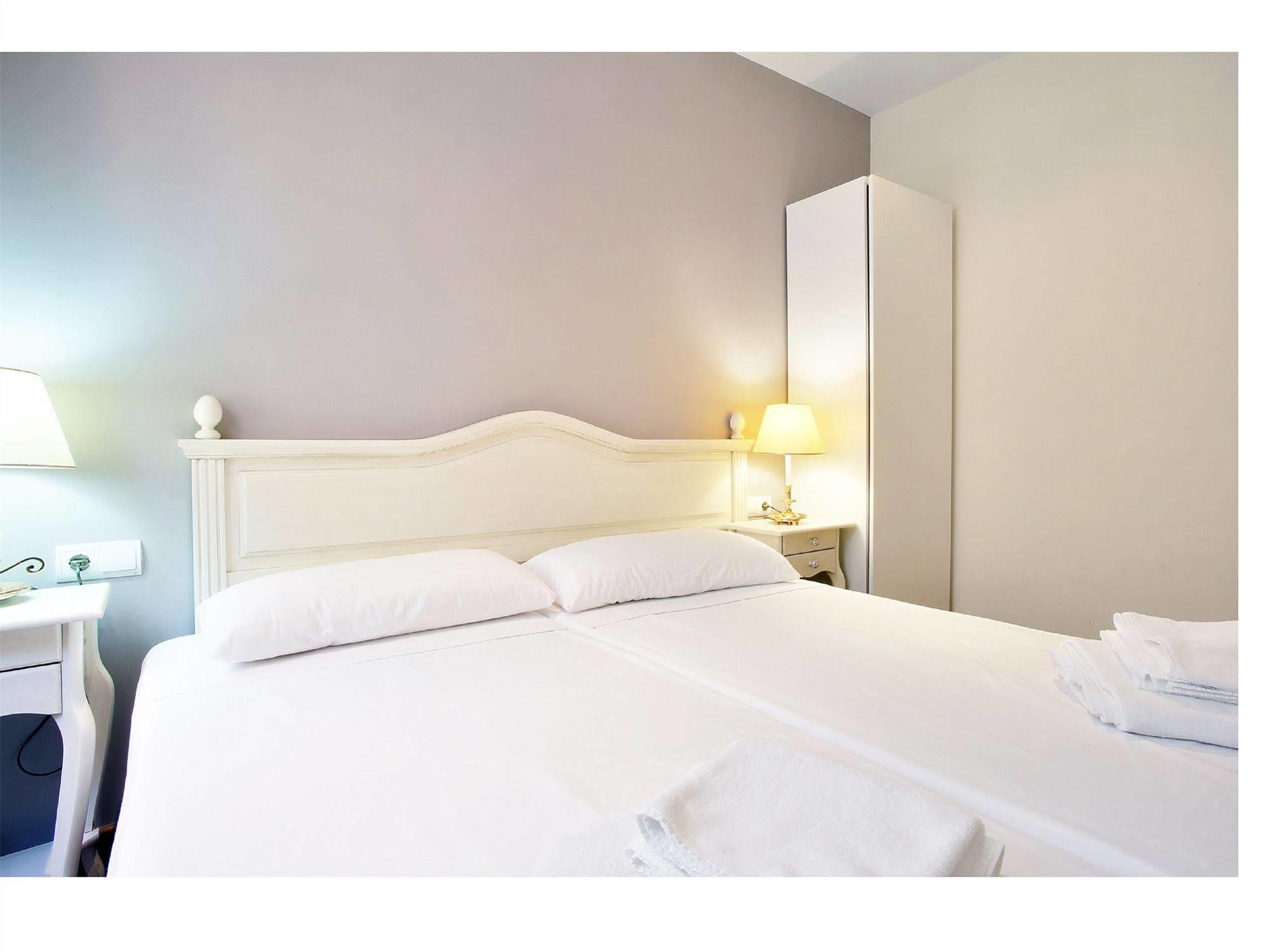 Apartamentos Unisierra Малага Екстер'єр фото