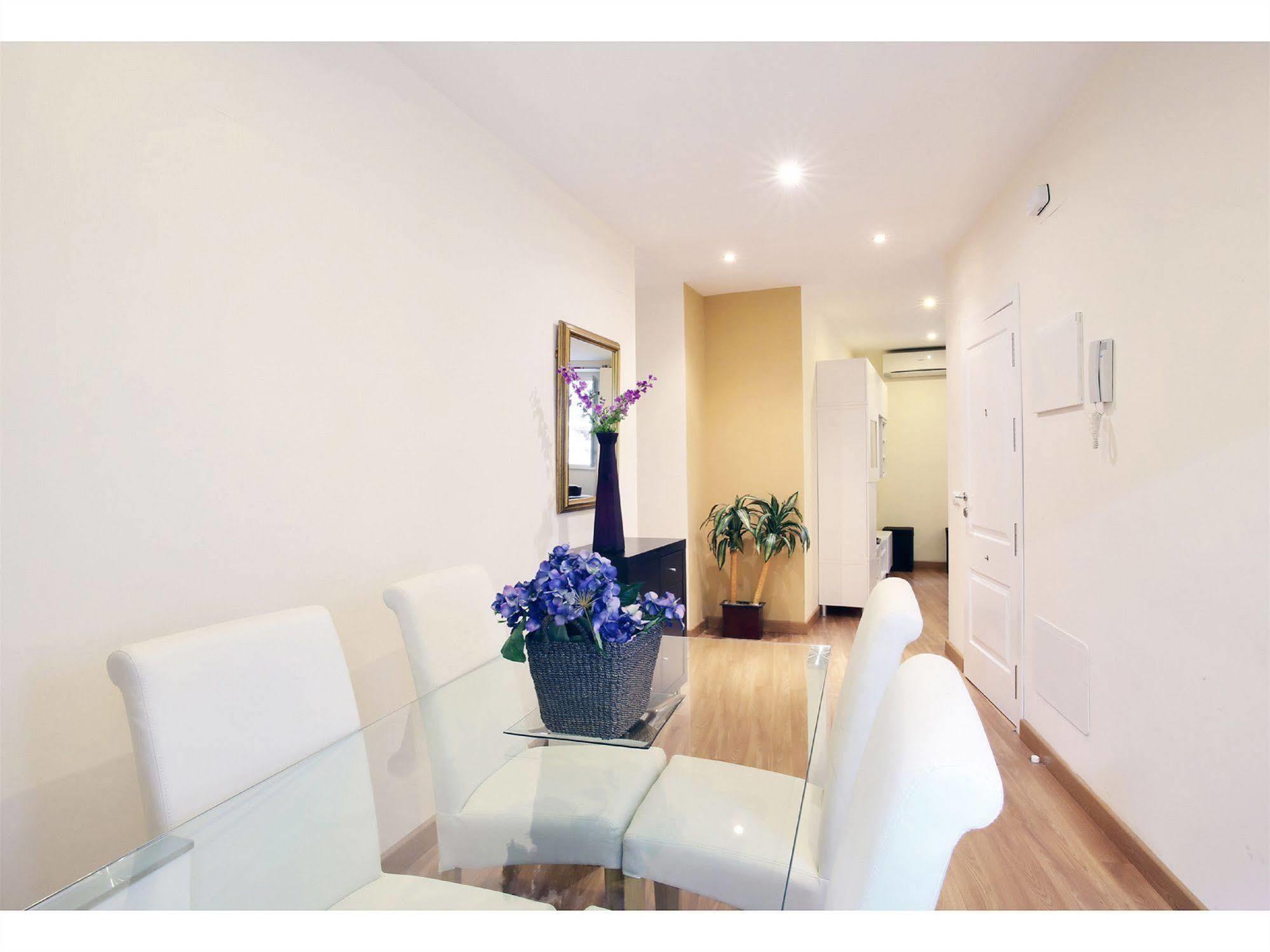 Apartamentos Unisierra Малага Екстер'єр фото