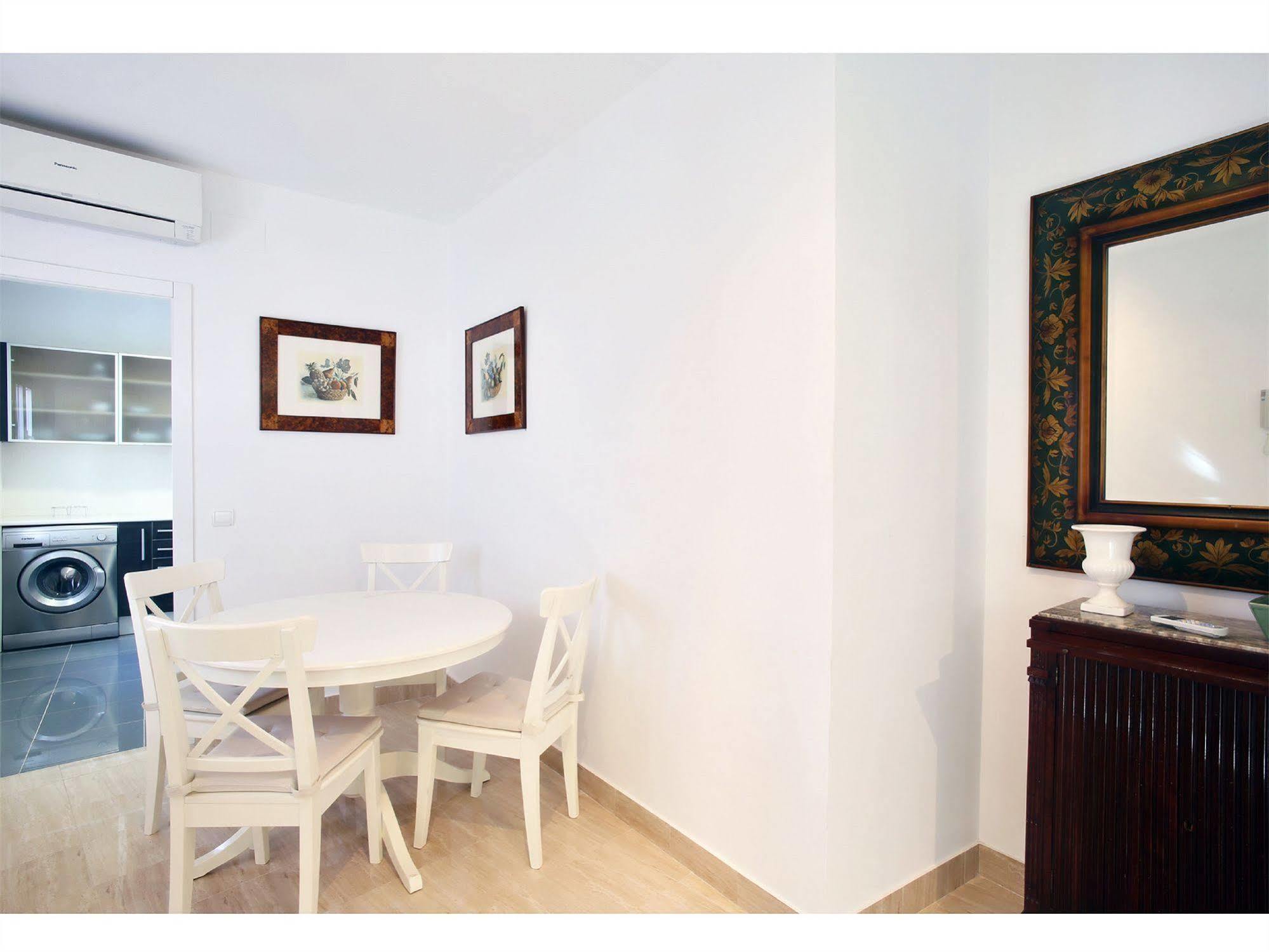 Apartamentos Unisierra Малага Екстер'єр фото